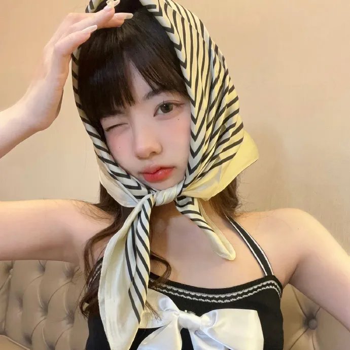 艳谍玛泰哈莉